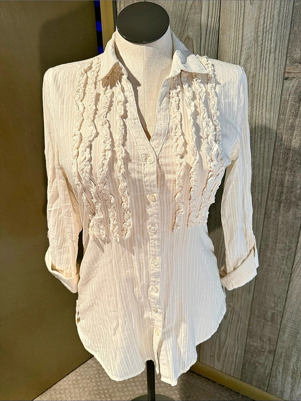 maurices Textured Lace Button Down Top Large NWT